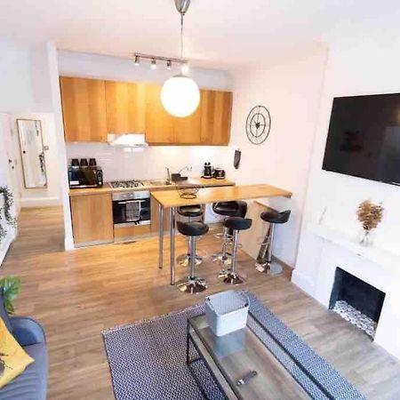 Lovely 2 Bedroom Apartment In Chelsea Sw3 London Bagian luar foto