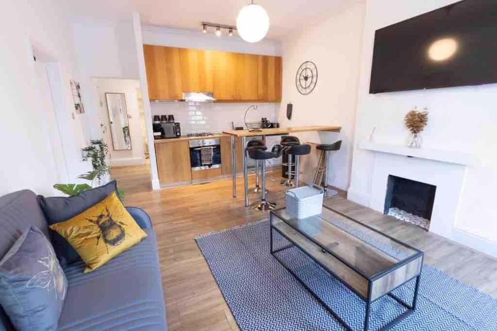 Lovely 2 Bedroom Apartment In Chelsea Sw3 London Bagian luar foto